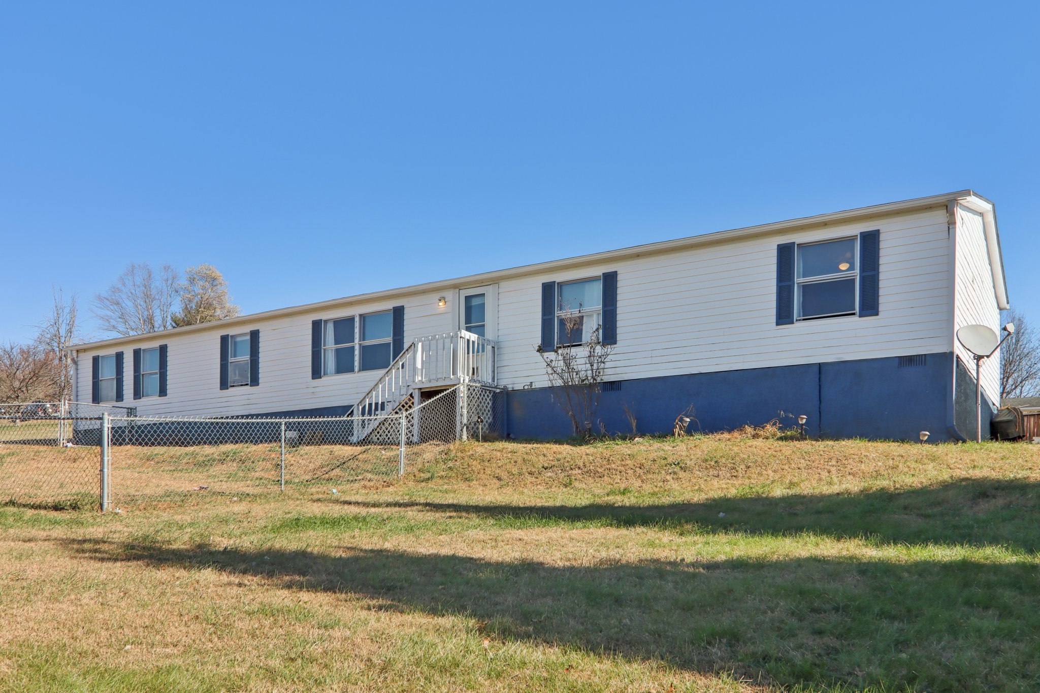 Colton Dr-S1811-045.jpg