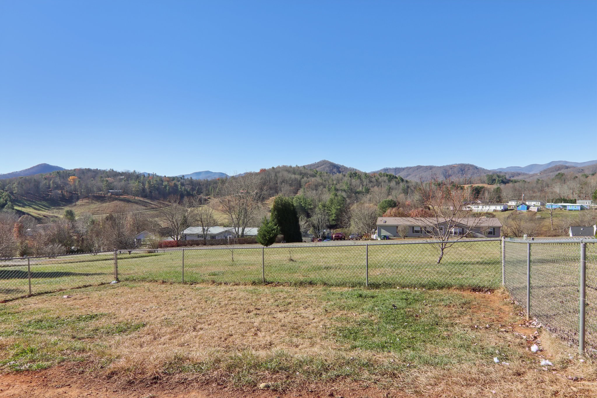 Colton Dr-S1811-046.jpg