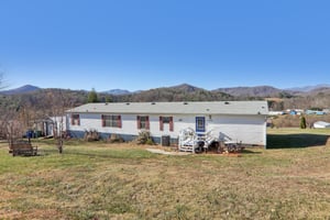 Colton Dr-S1811-002.jpg