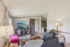 Colton Dr-S1811-010.jpg