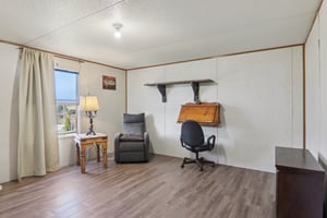 Colton Dr-S1811-030.jpg