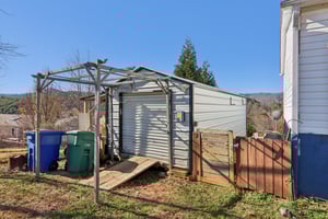 Colton Dr-S1811-038.jpg