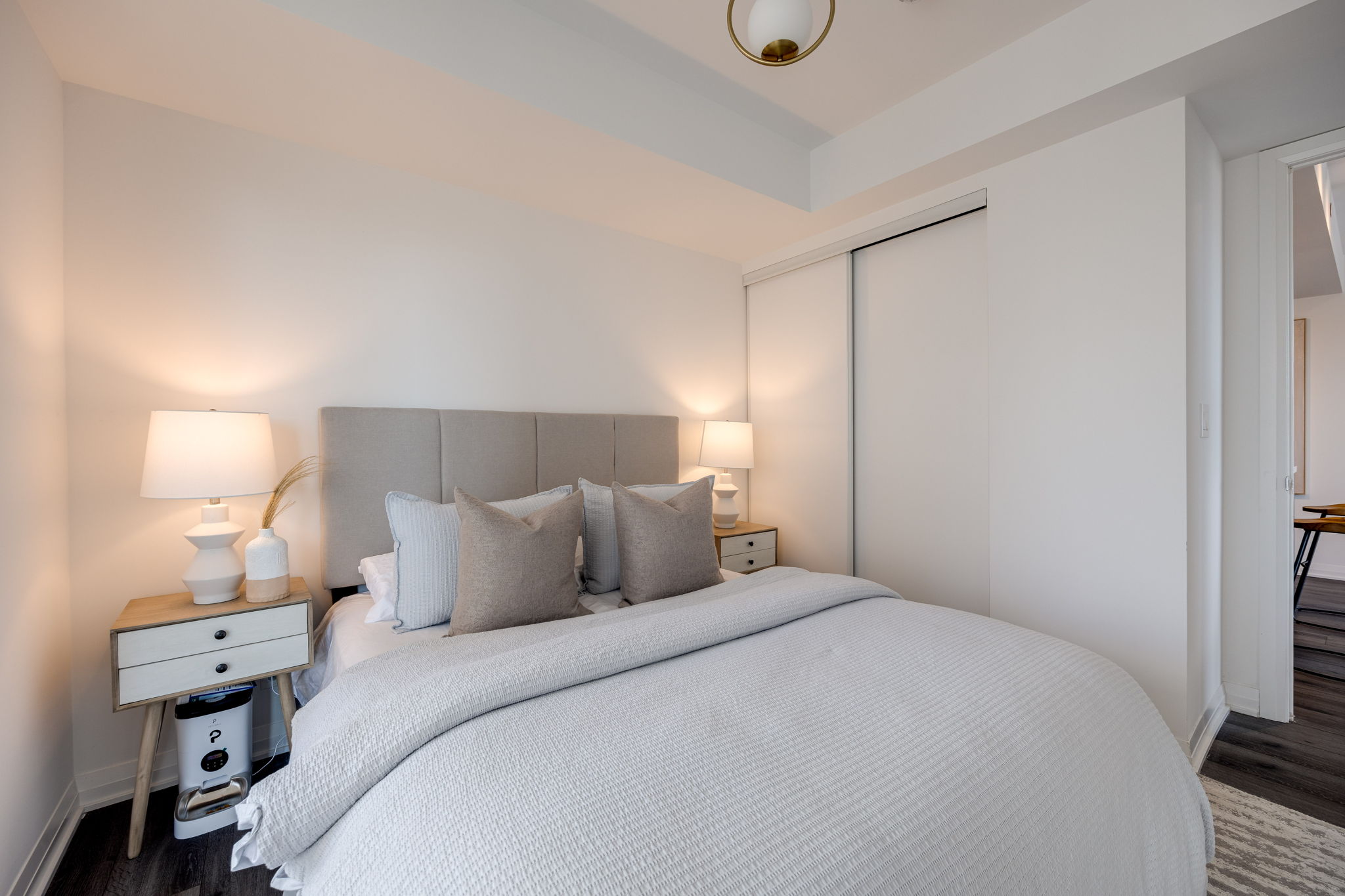 Toronto property showcase — delivered property photograph 20