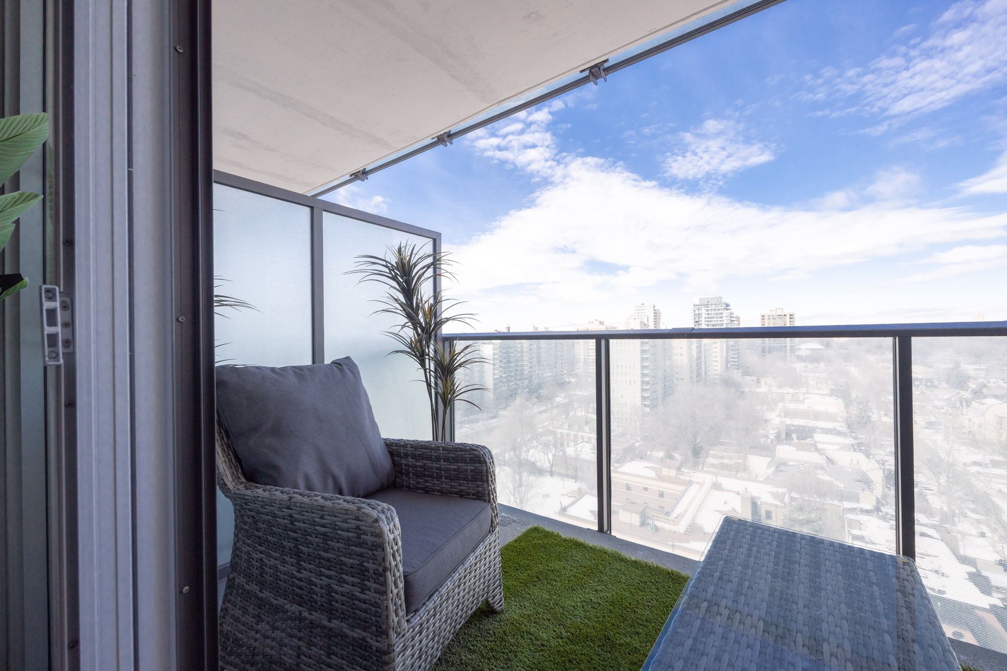 Toronto property showcase — delivered property photograph 24