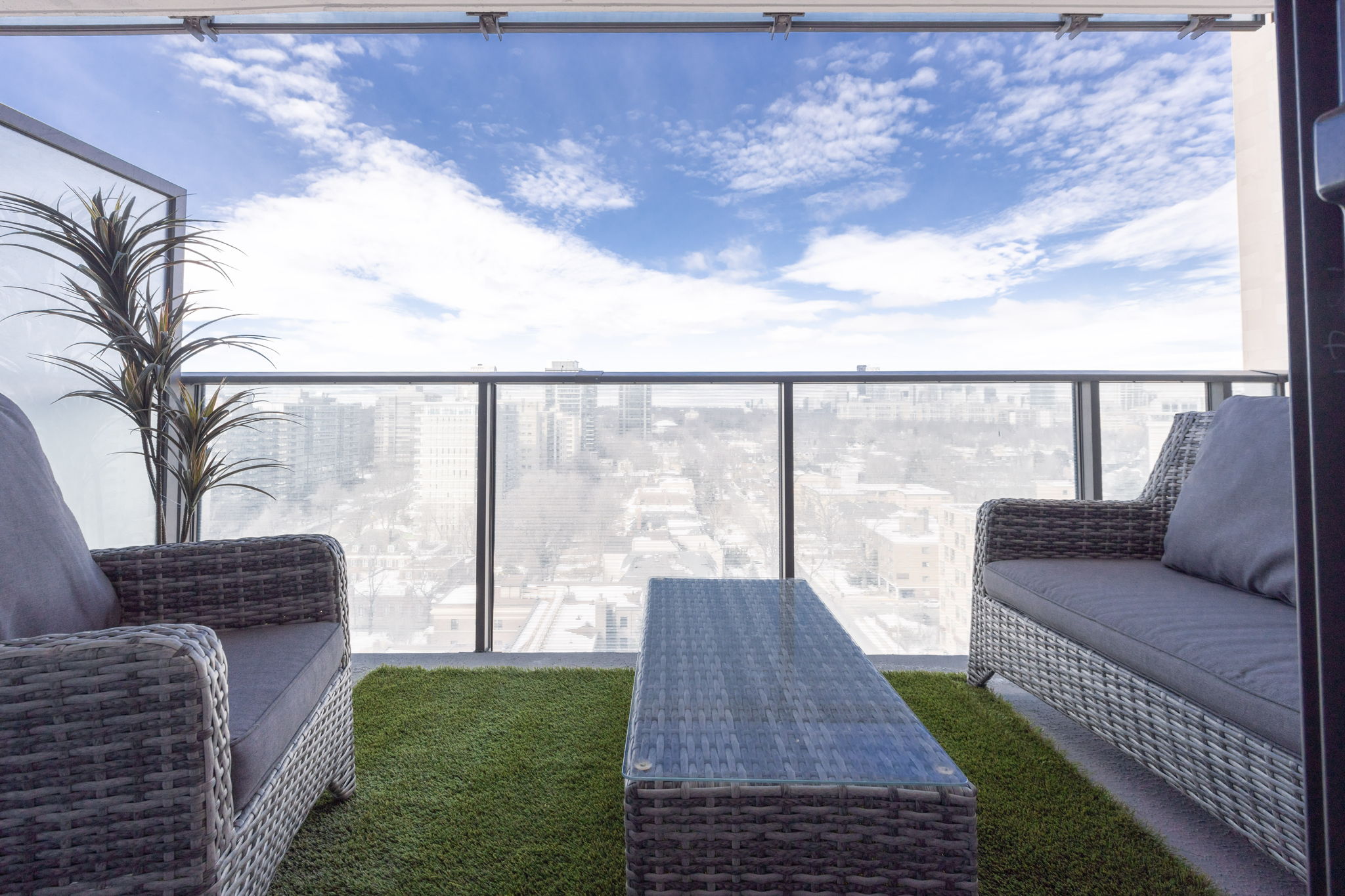 Toronto property showcase — delivered property photograph 25