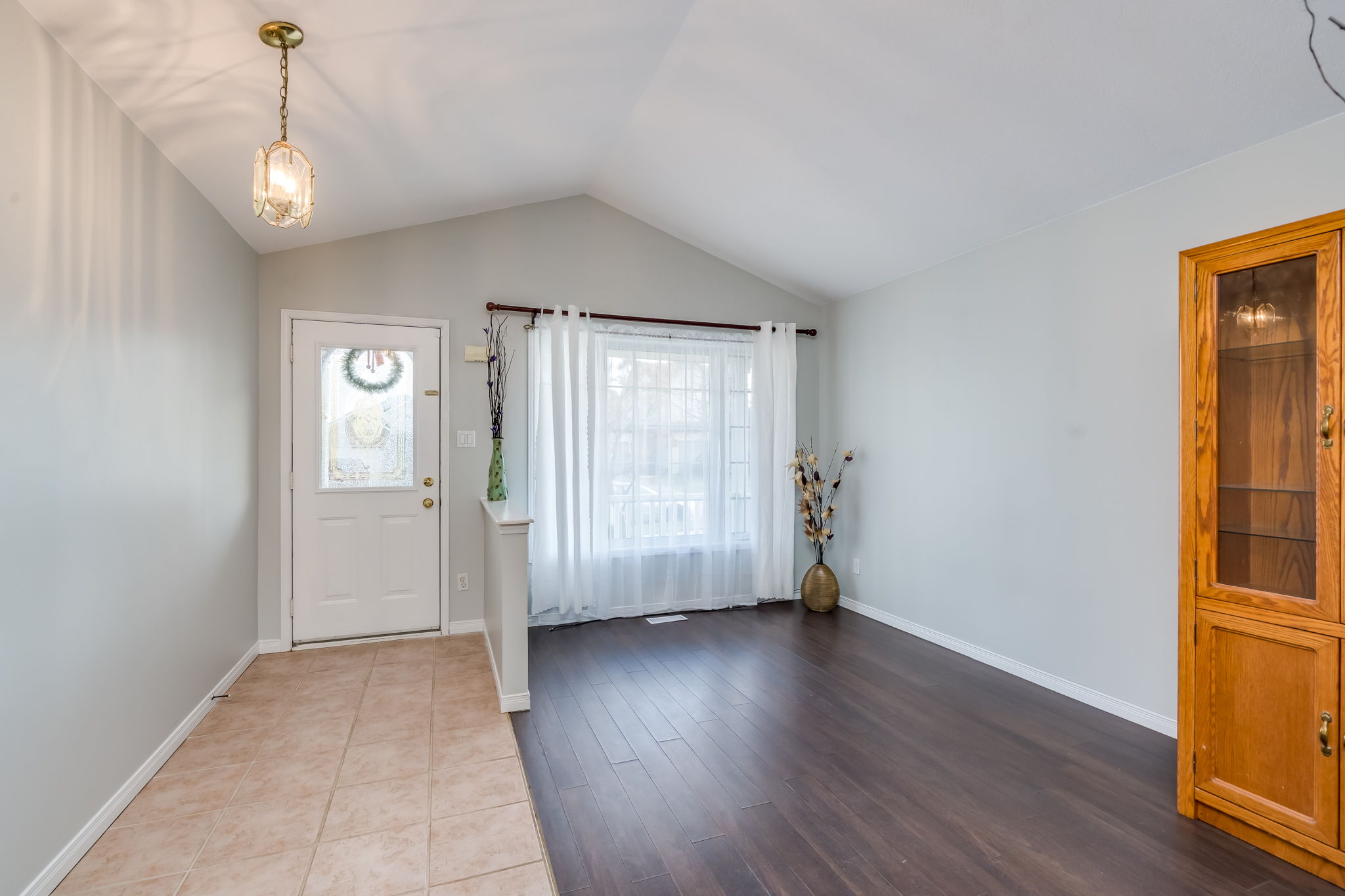  99 Glengarry Rd, Orangeville, ON L9W 5E4, US Photo 12