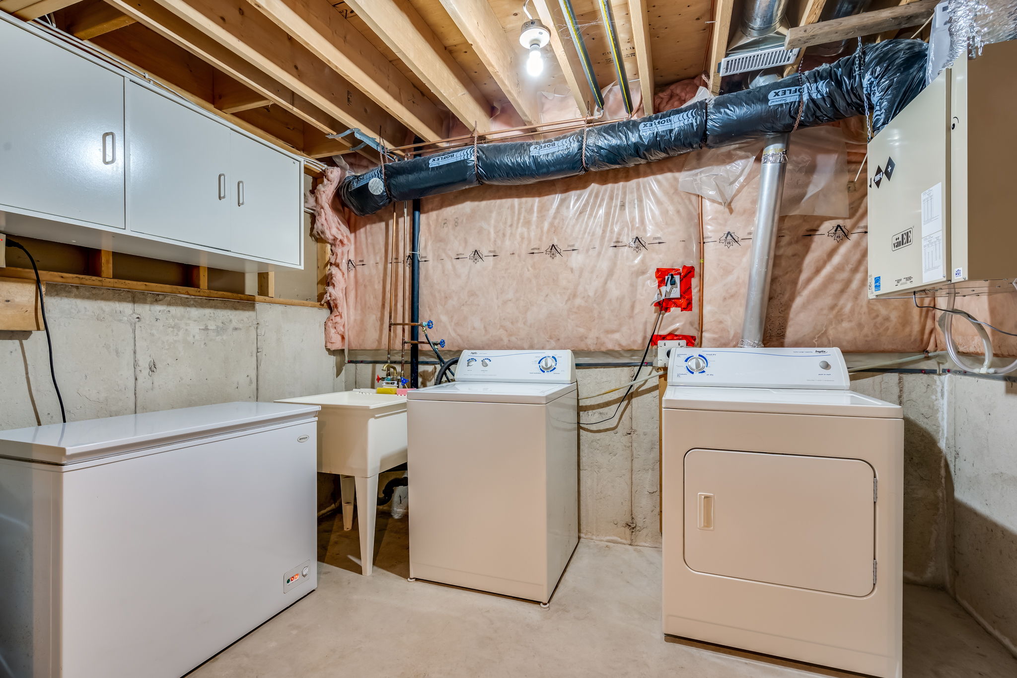  99 Glengarry Rd, Orangeville, ON L9W 5E4, US Photo 35