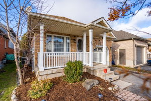  99 Glengarry Rd, Orangeville, ON L9W 5E4, US Photo 2