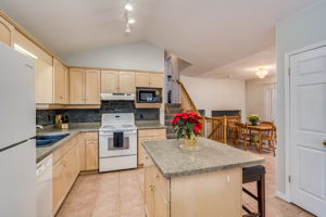  99 Glengarry Rd, Orangeville, ON L9W 5E4, US Photo 9