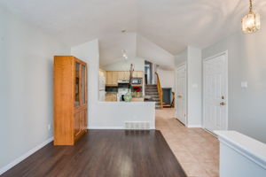  99 Glengarry Rd, Orangeville, ON L9W 5E4, US Photo 12