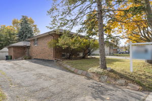 99 Jeffcoat Dr