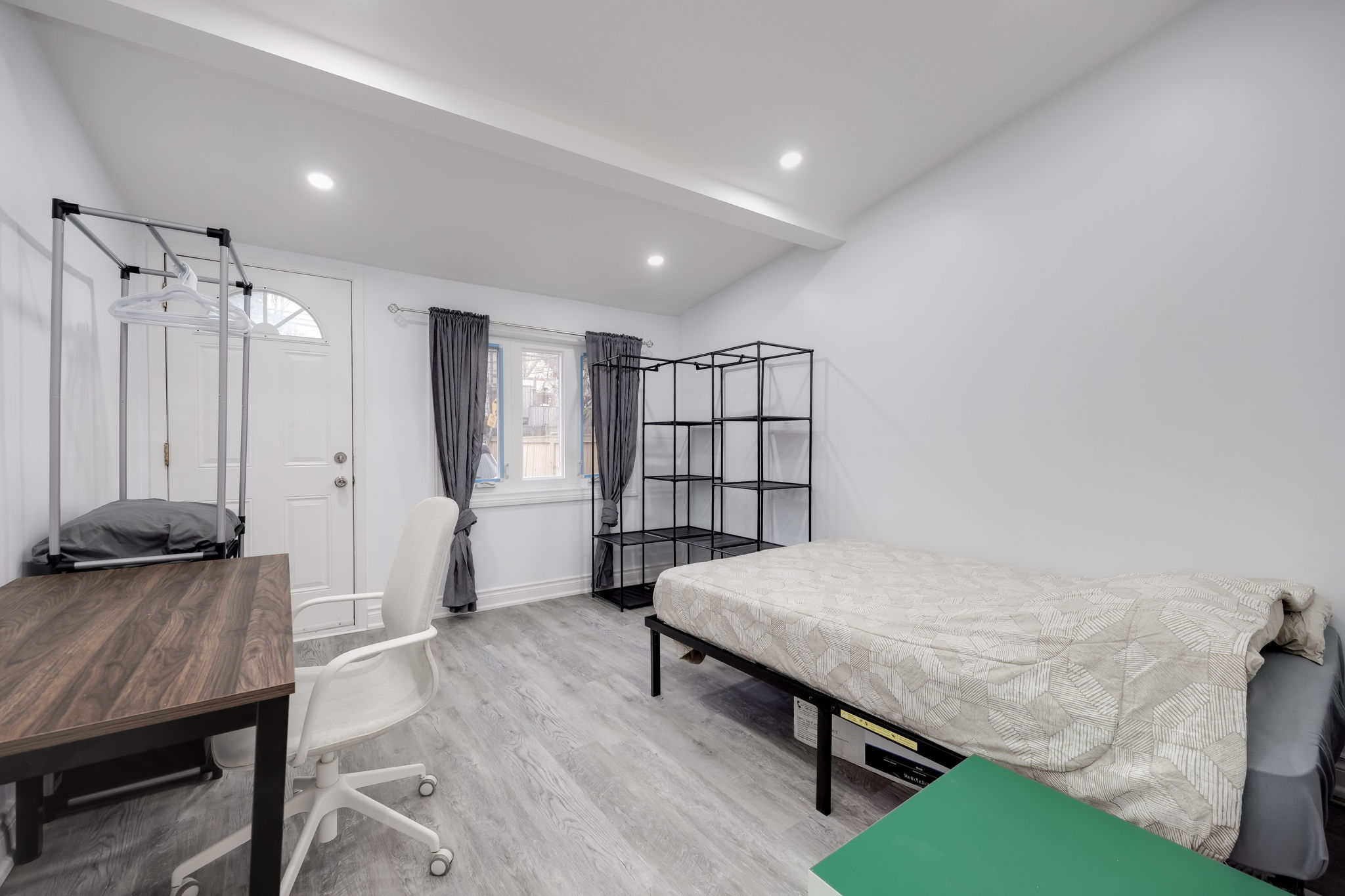 Toronto property showcase — delivered property photograph 19