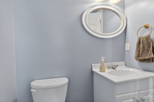  Photo 40