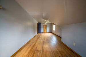  Photo 51