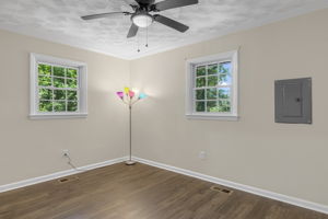  Photo 23