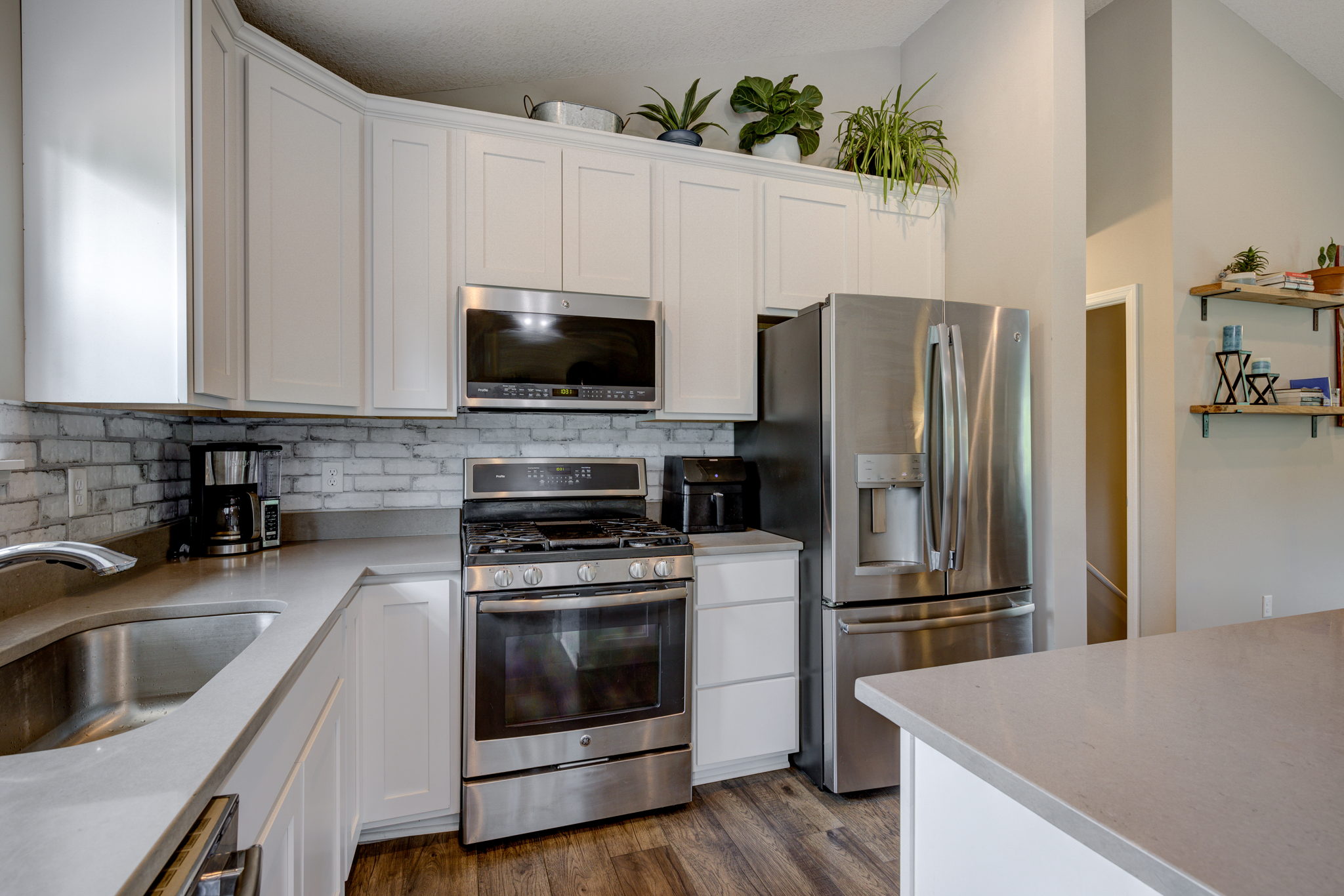10 Kitchen-Edit