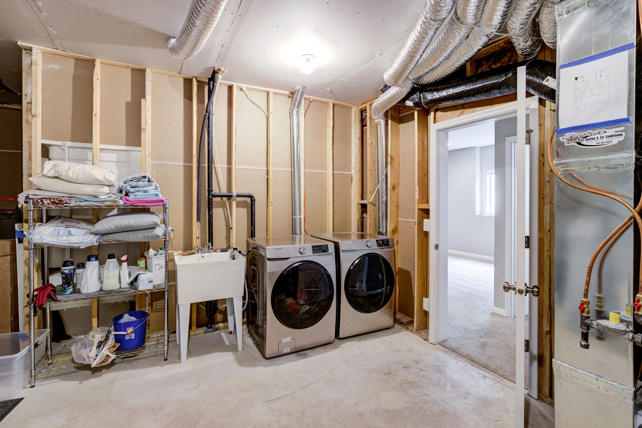 23 Laundry-Utility room