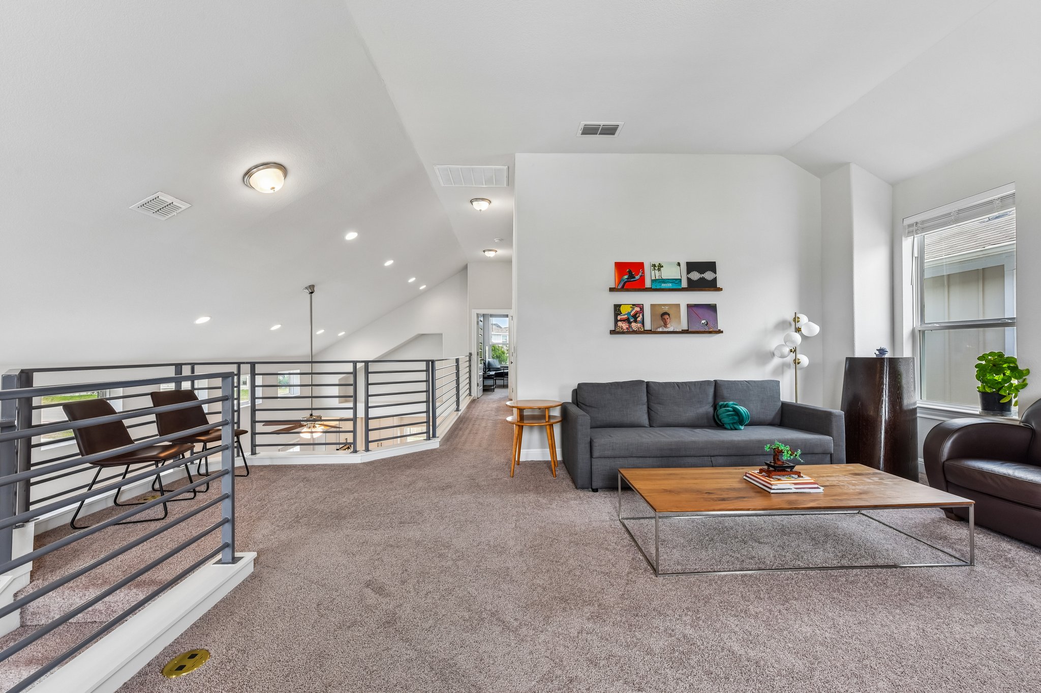 Thane Way 91-S2804-025.jpg