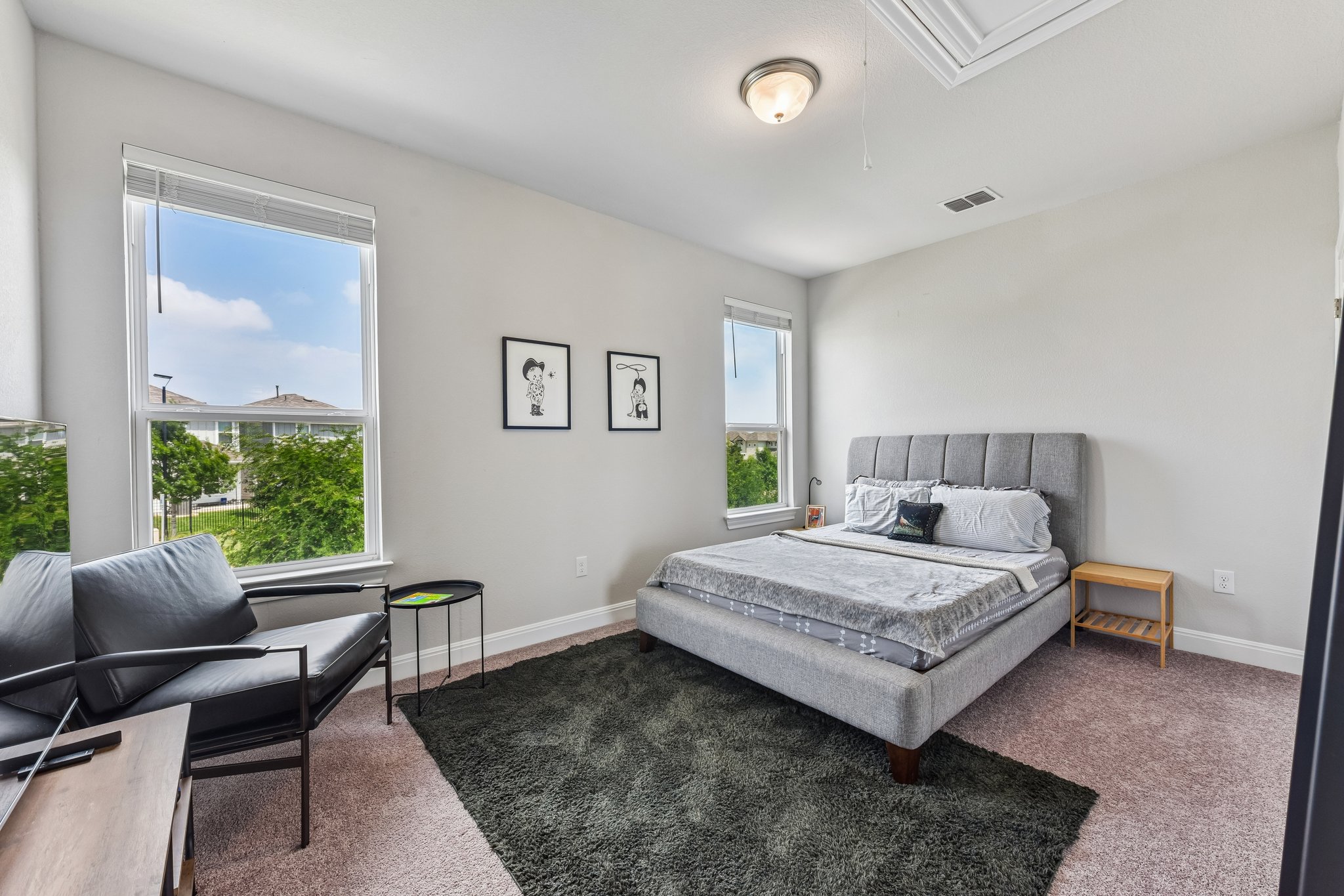 Thane Way 91-S2804-029.jpg