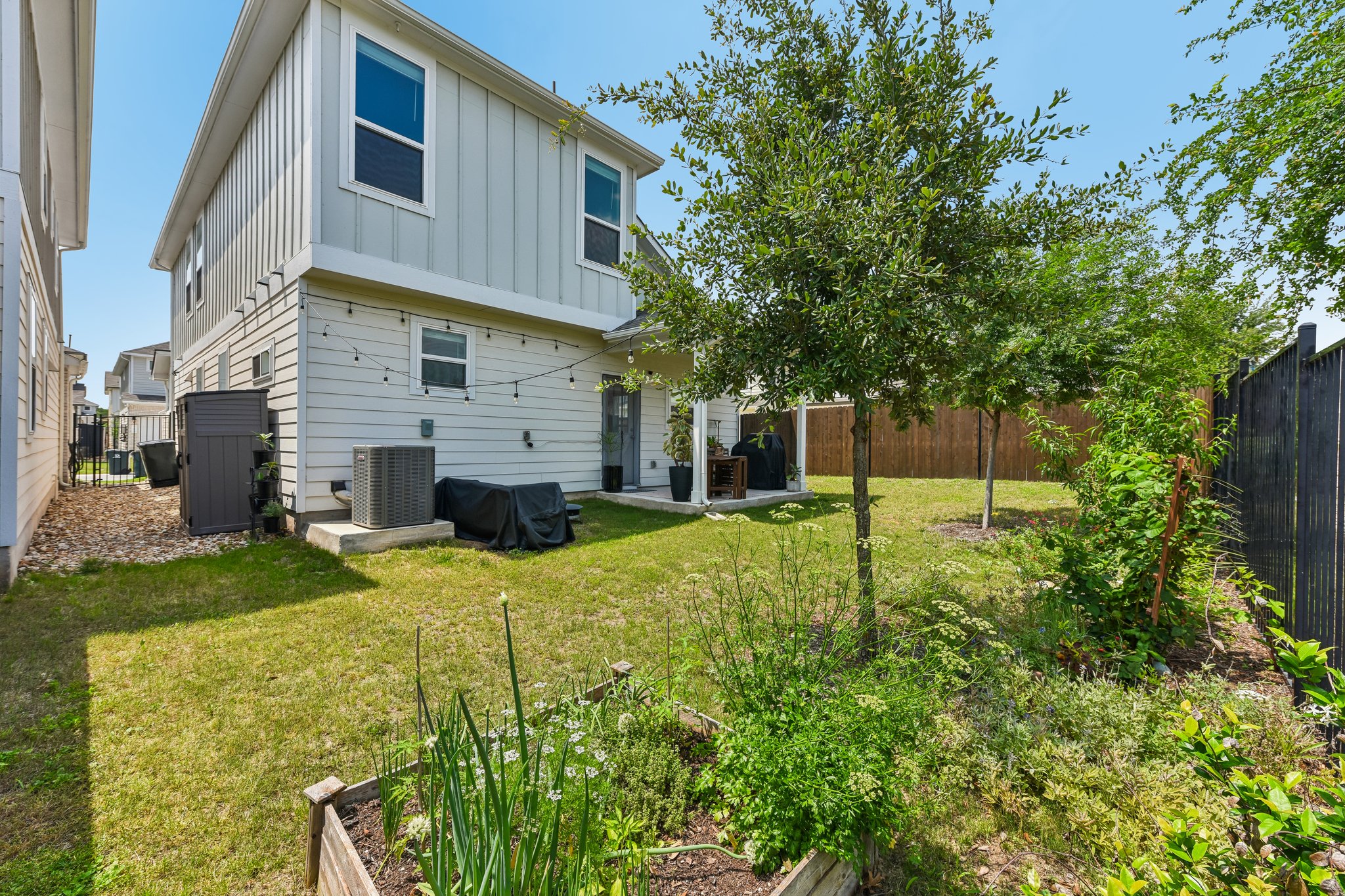 Thane Way 91-S2804-032.jpg