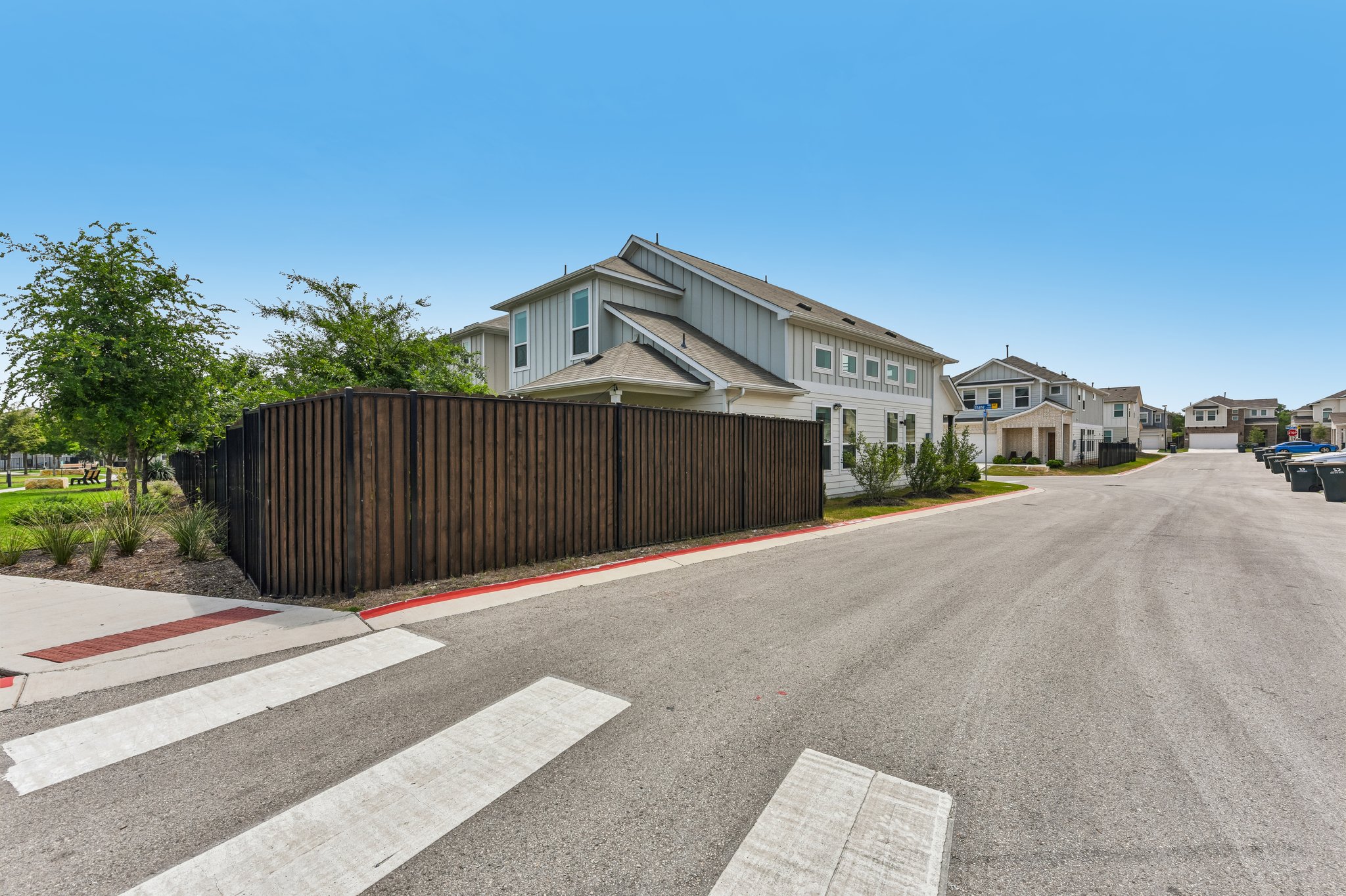 Thane Way 91-S2804-038.jpg