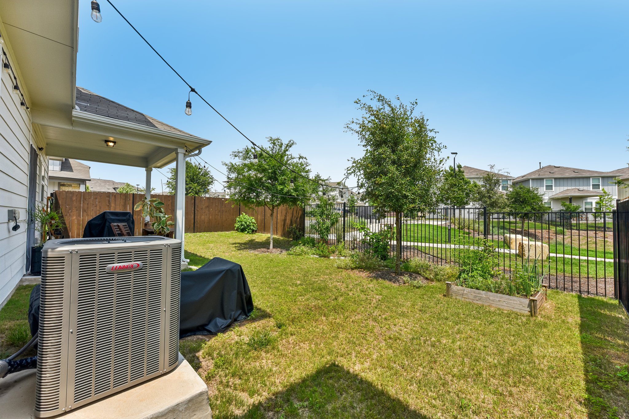 Thane Way 91-S2804-055.jpg
