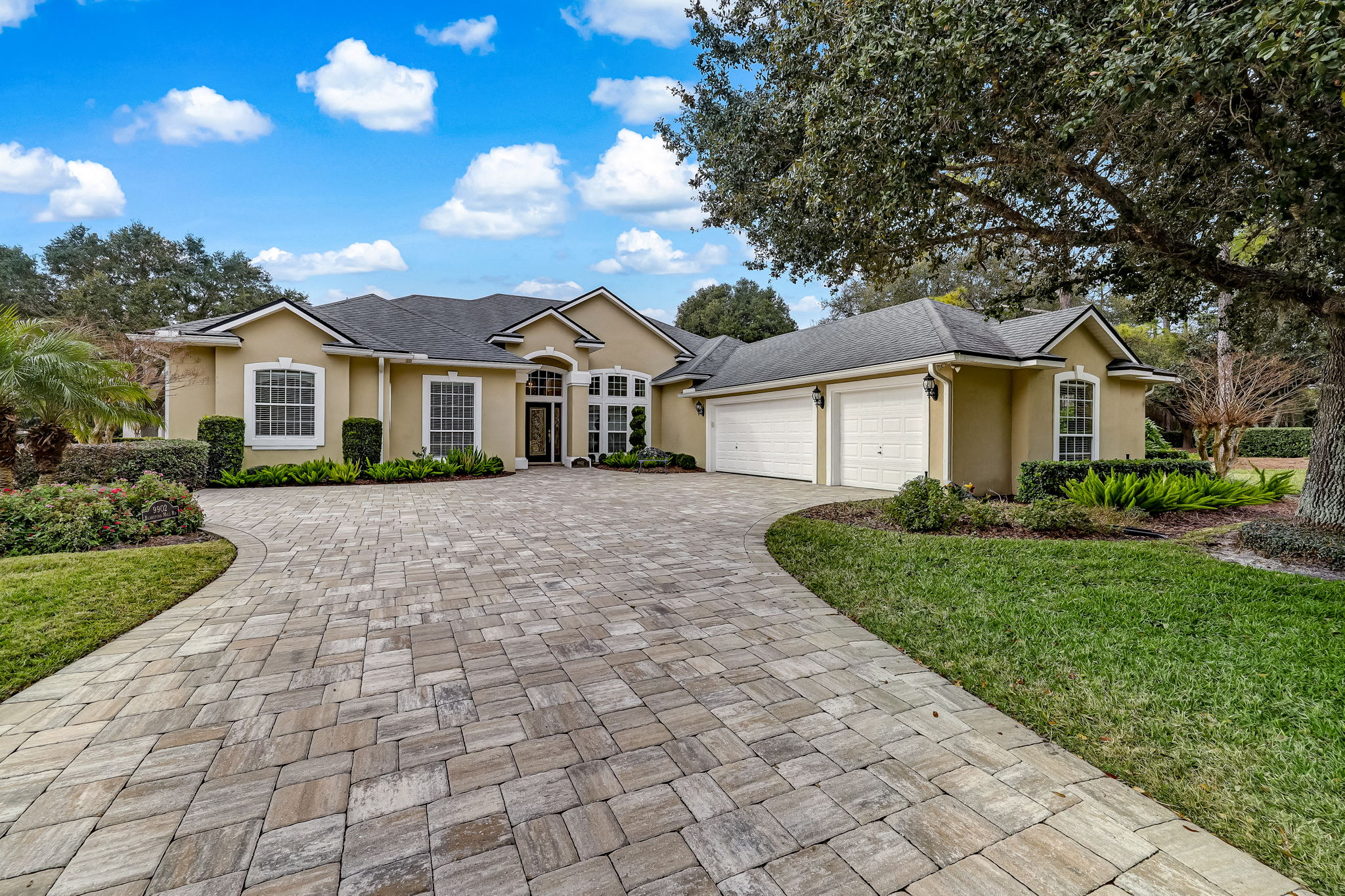 Welcome to 9902 Blakeford Mill Rd