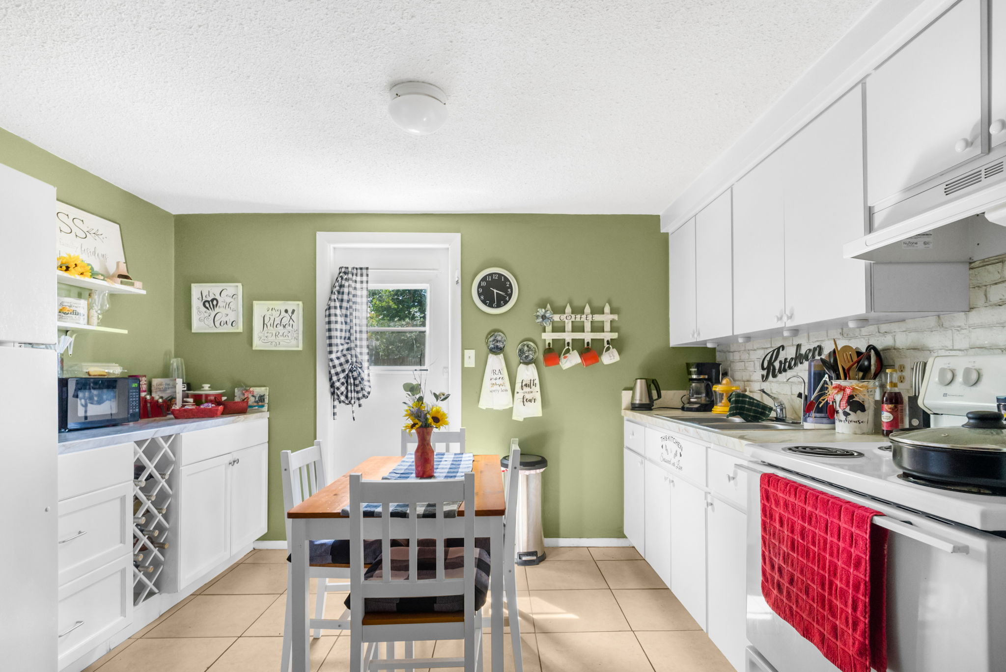 9903 Richwood Ln, Port Richey, FL 34668, USA Photo 12