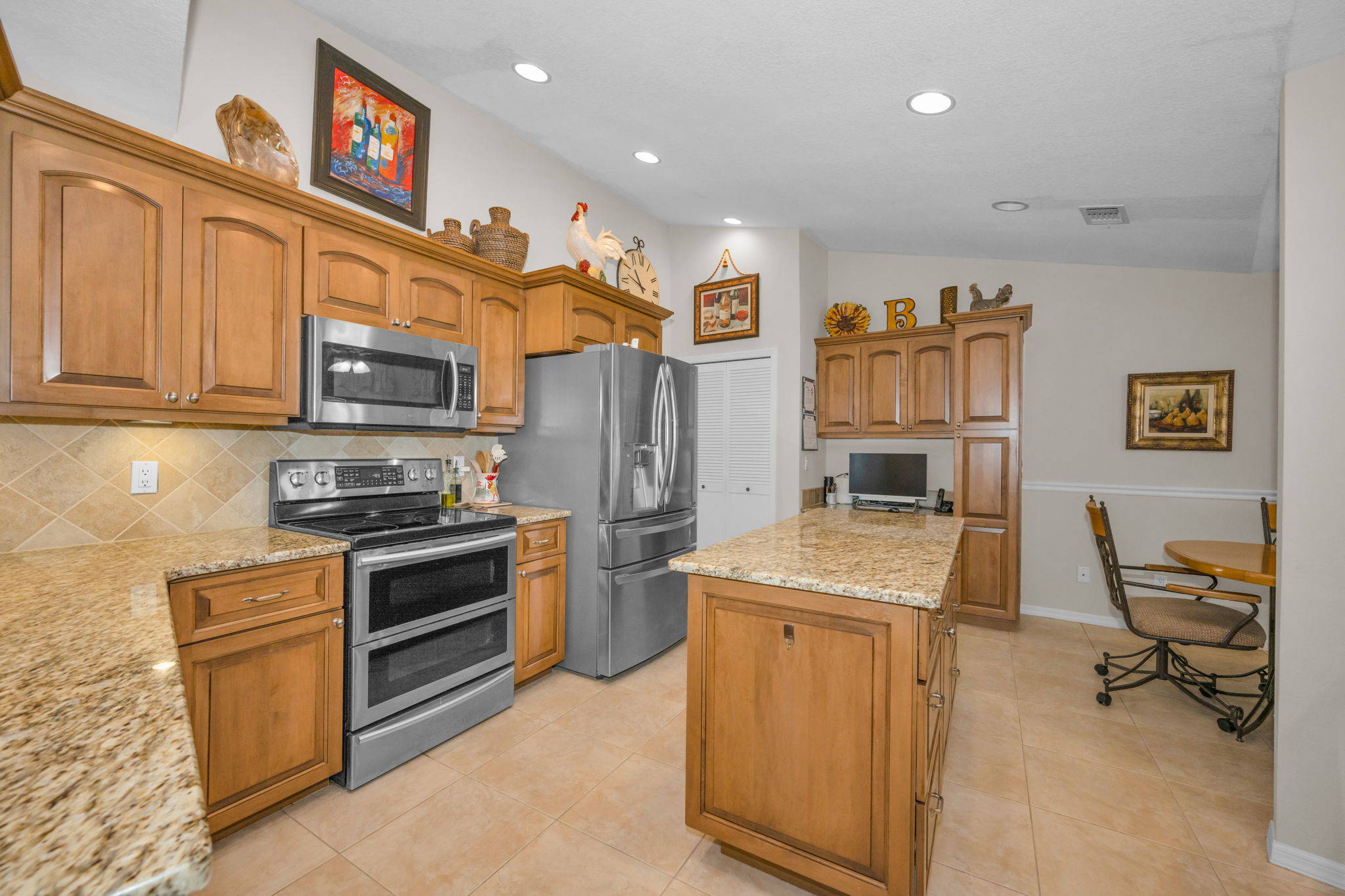 Kitchen 6