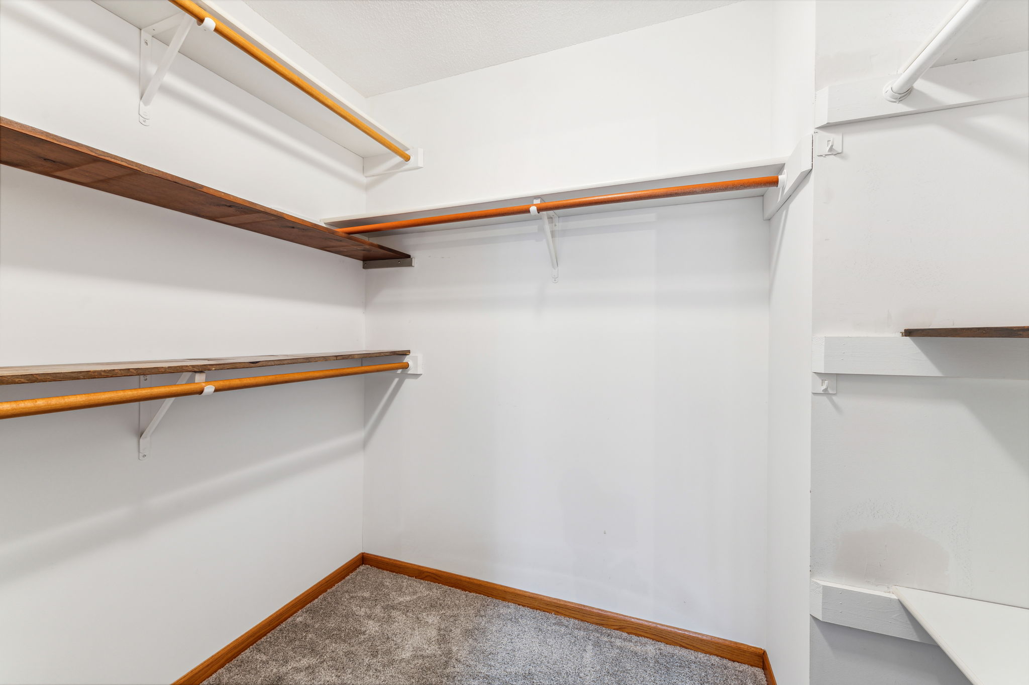 16_Interior
