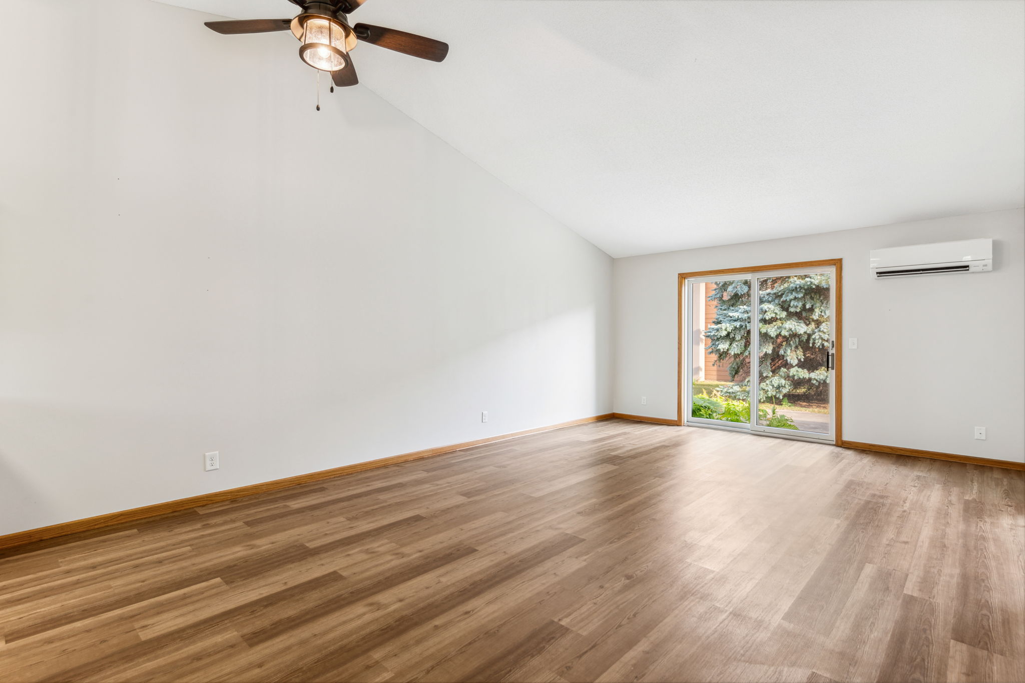 05_Interior