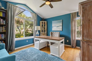 Bedroom/Office