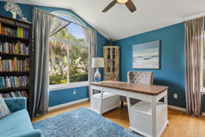 Bedroom/Office