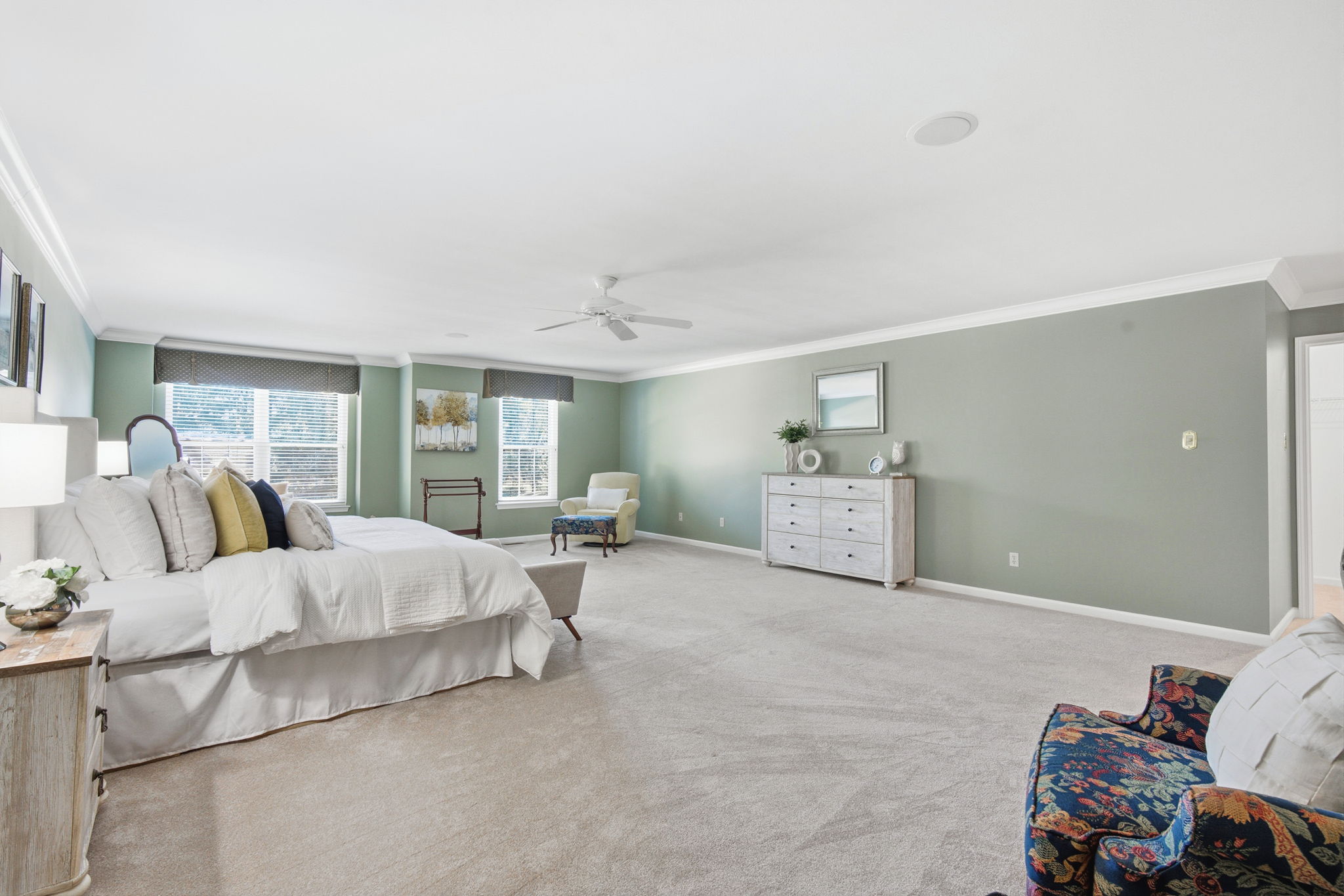  Photo 90