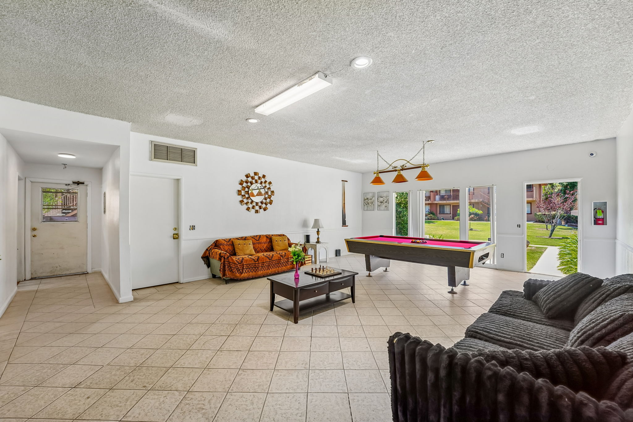 W Blaine St-1405-902