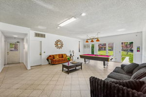 W Blaine St-1405-902