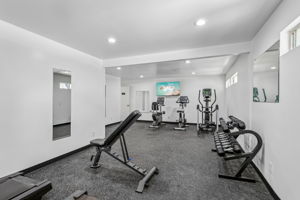 W Blaine St-1405-910