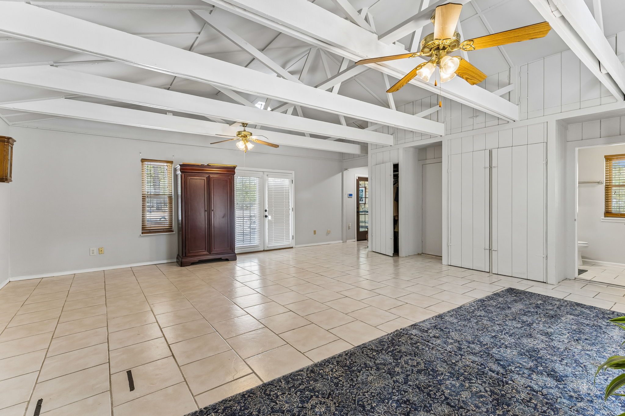 Garage Studio Apartment with Vaulted Ceilings