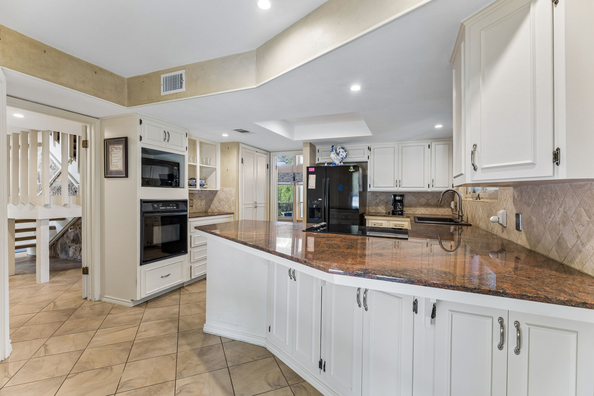 Main House: Kitchen