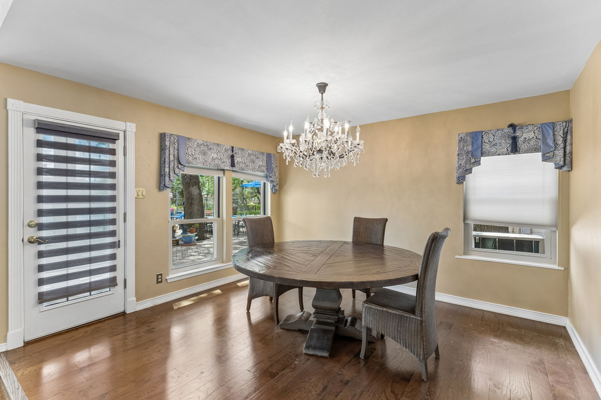 Main House: Dining Area
