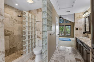 Main House Primary Bath