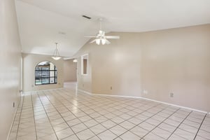 Chesham Dr-S1710-011.jpg