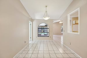 Chesham Dr-S1710-012.jpg