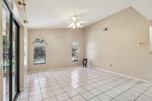 Chesham Dr-S1710-014.jpg