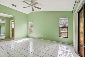 Chesham Dr-S1710-025.jpg