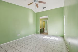 Chesham Dr-S1710-027.jpg