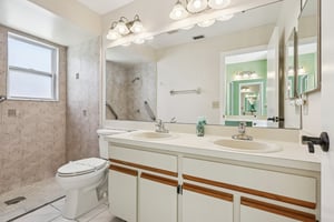 Chesham Dr-S1710-030.jpg