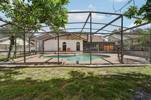 Chesham Dr-S1710-045.jpg