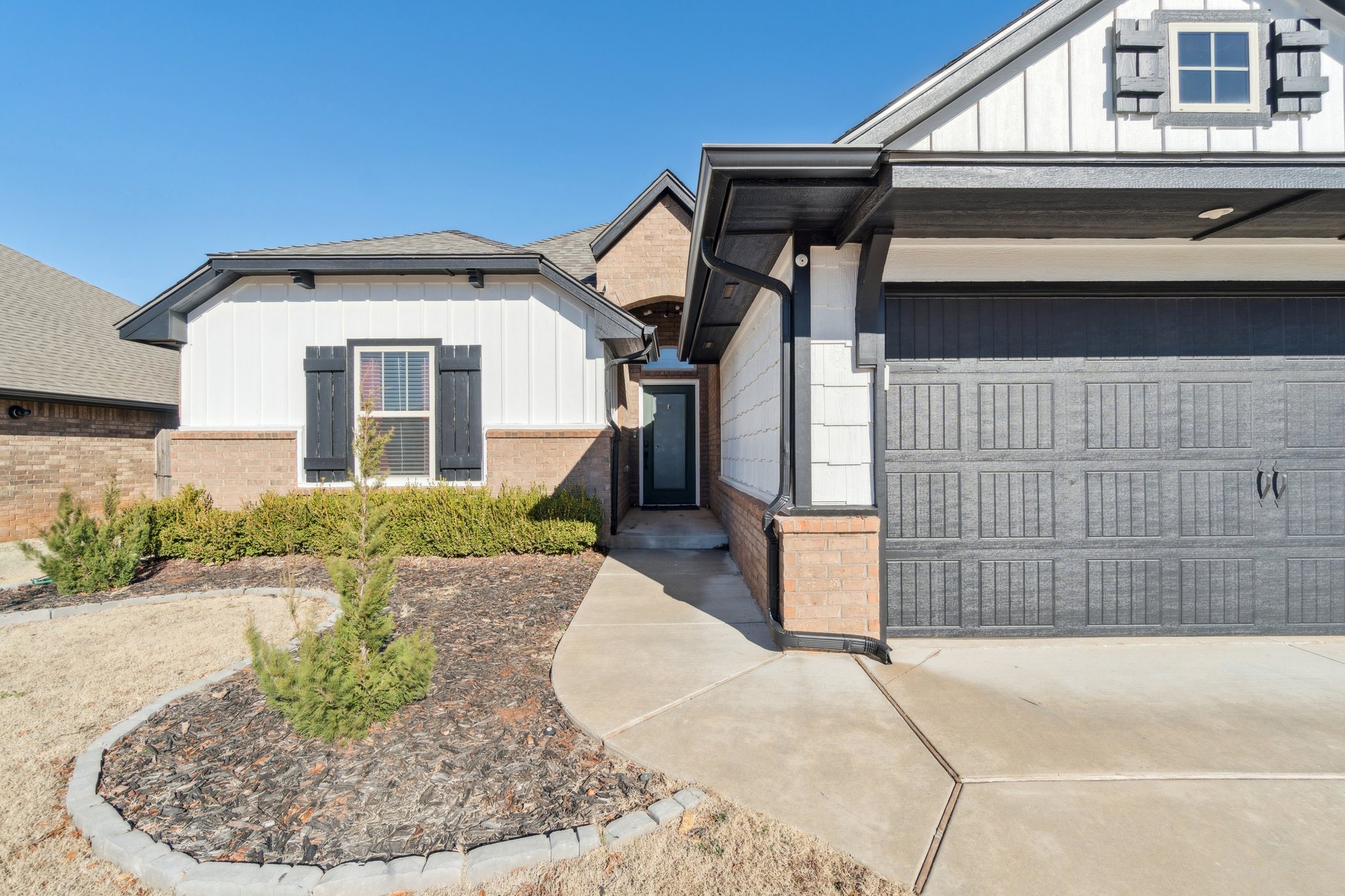 9913 NW 143rd St_001.jpg