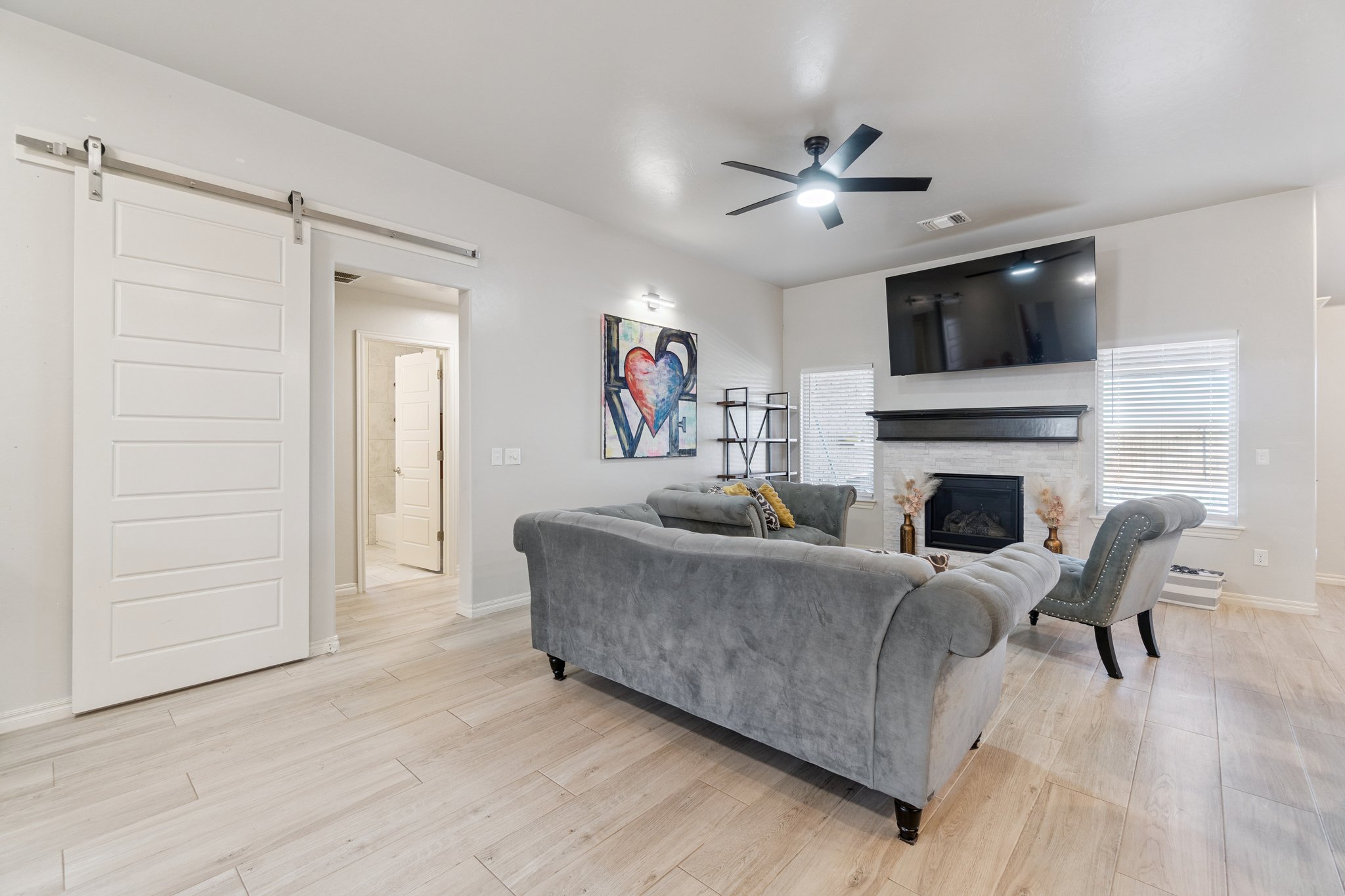 9913 NW 143rd St_012.jpg